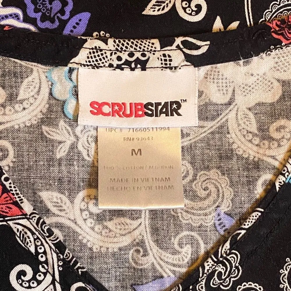 🎈Scrubstar Mock Wrap Floral Cotton Scrub Top Size Medium - Image 6