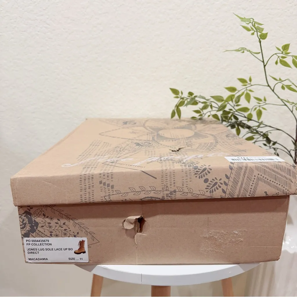 Free People Jones Lug Sole Lace Up Boots Tan Size 11 NIB - Image 7