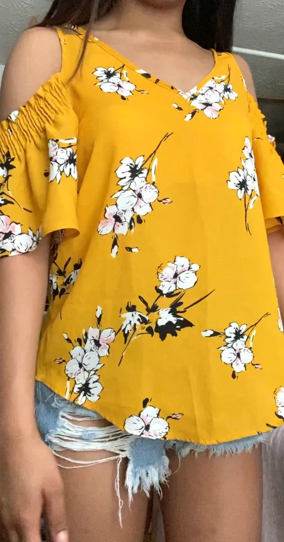 Francesca's Yellow Floral Top - Image 5
