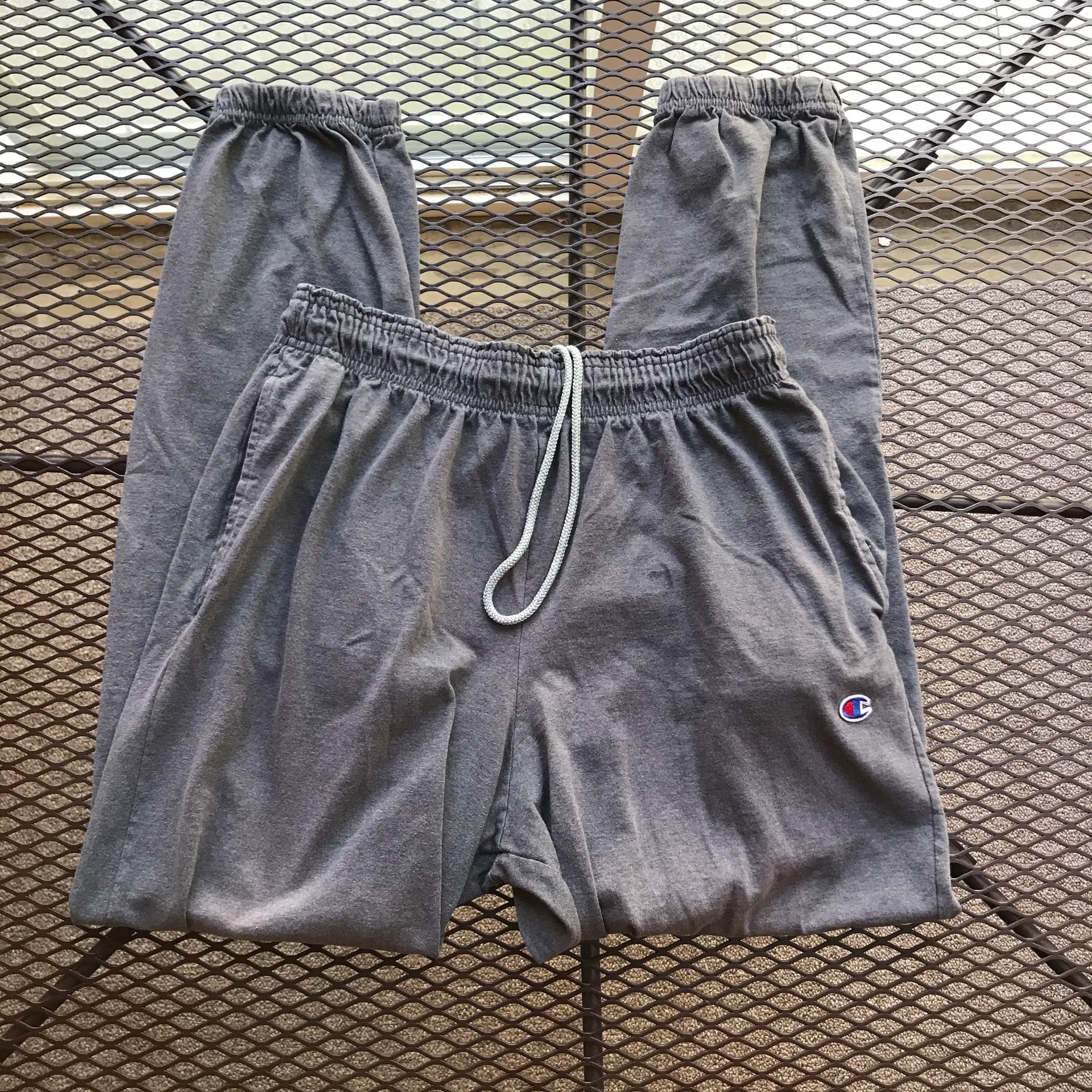 Champion CLOSET ESSENTIAL GREY ELASTIC WAIST DRAWSTRING  SWEATPANTS - Image 2