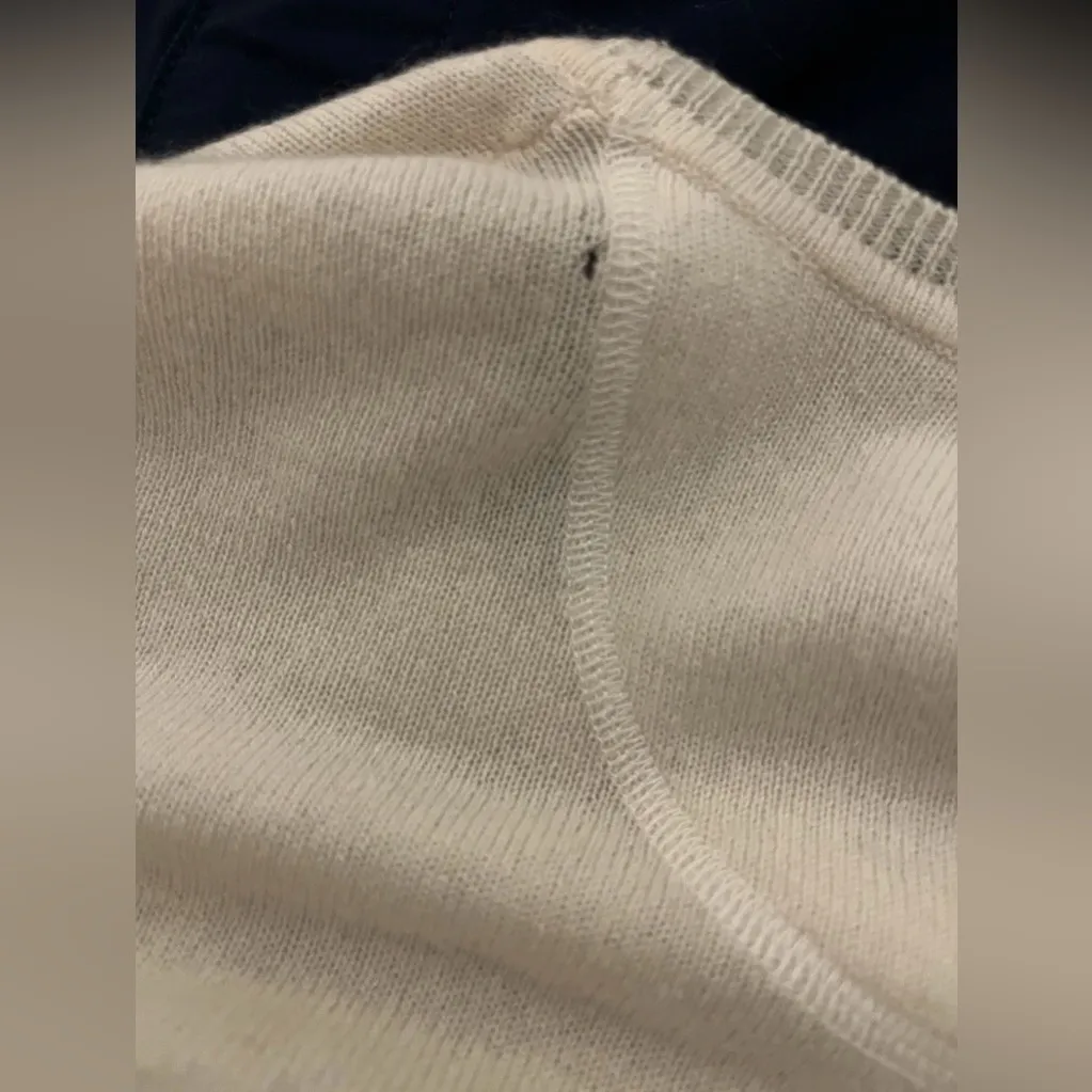 Vince 100% Cashmere Sweater Off White Womens Size XS Round Neck Long Sleeve - Image 12