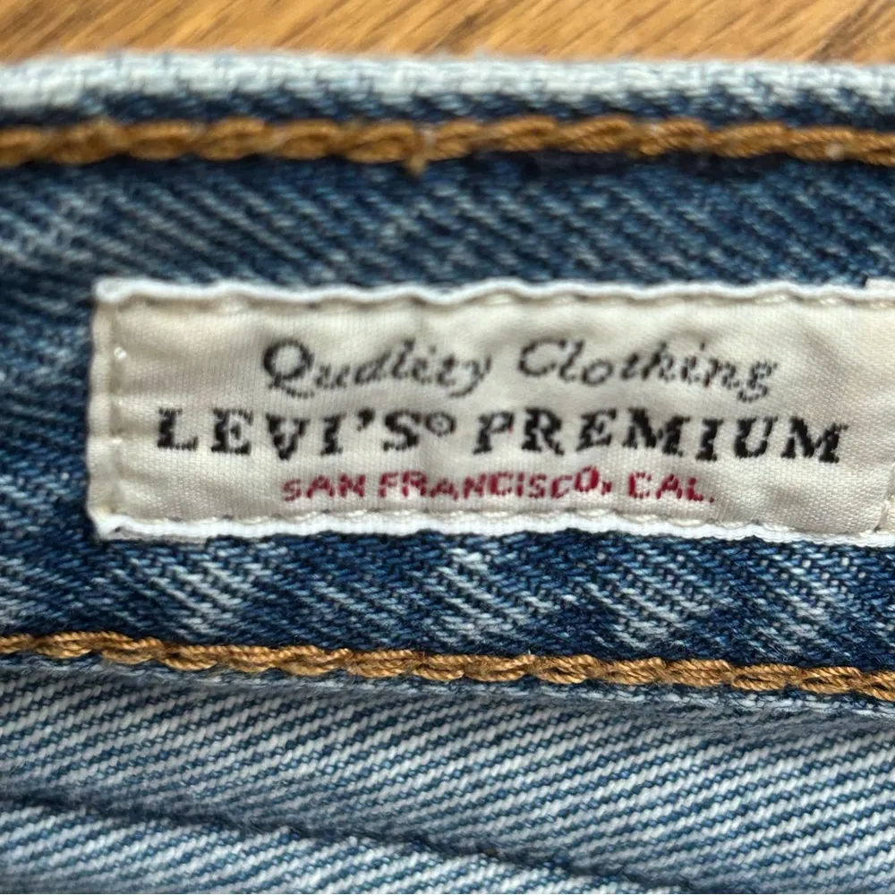 Levi’s | 501 Cheeky Daisy Duke Button Fly Denim Jean Shorts Size 31 - Image 4