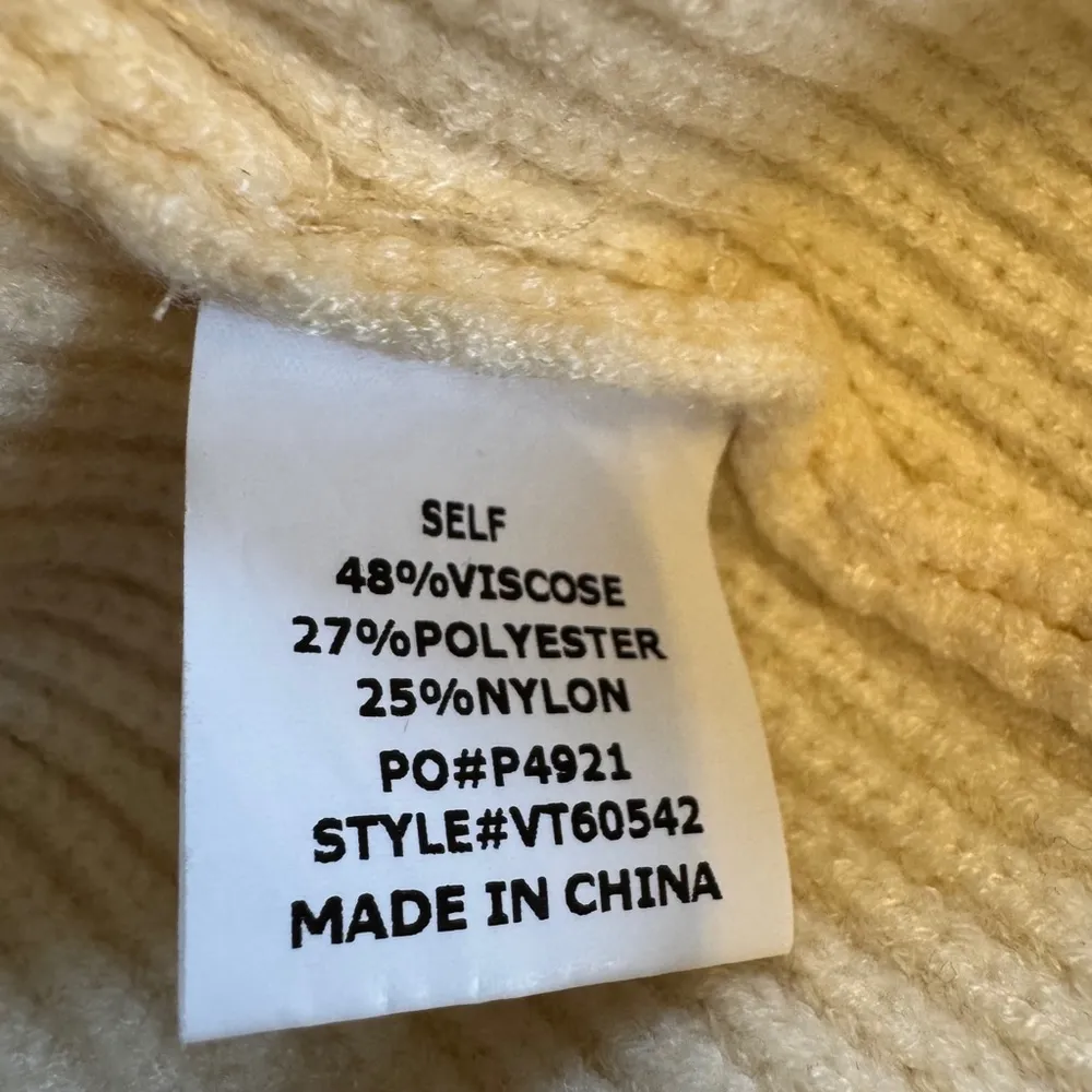 Vine & Love Chunky Knit Oversized Sweater Small Cream Pearl Button Sleeves - Image 6