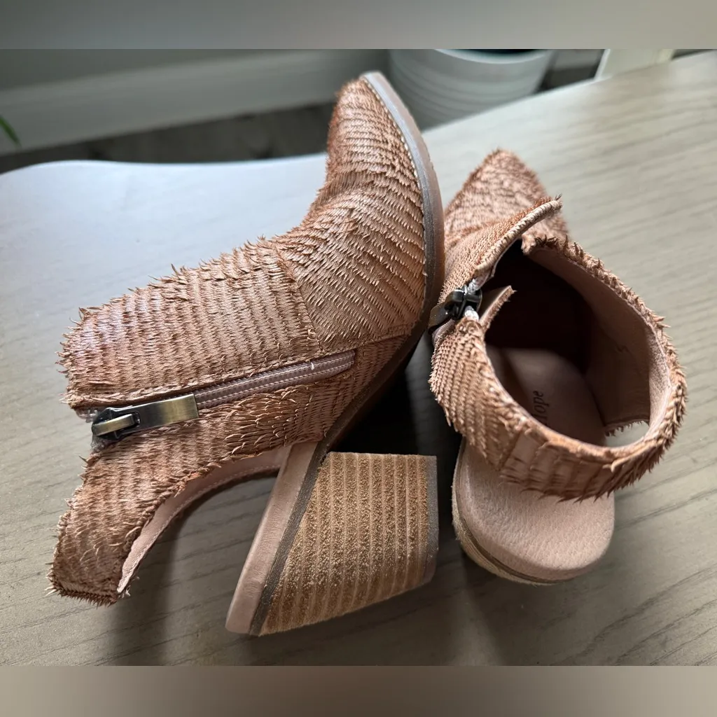 Antelope Hela leather slingback Women's booties sz 37 6.5 EUC - Image 5