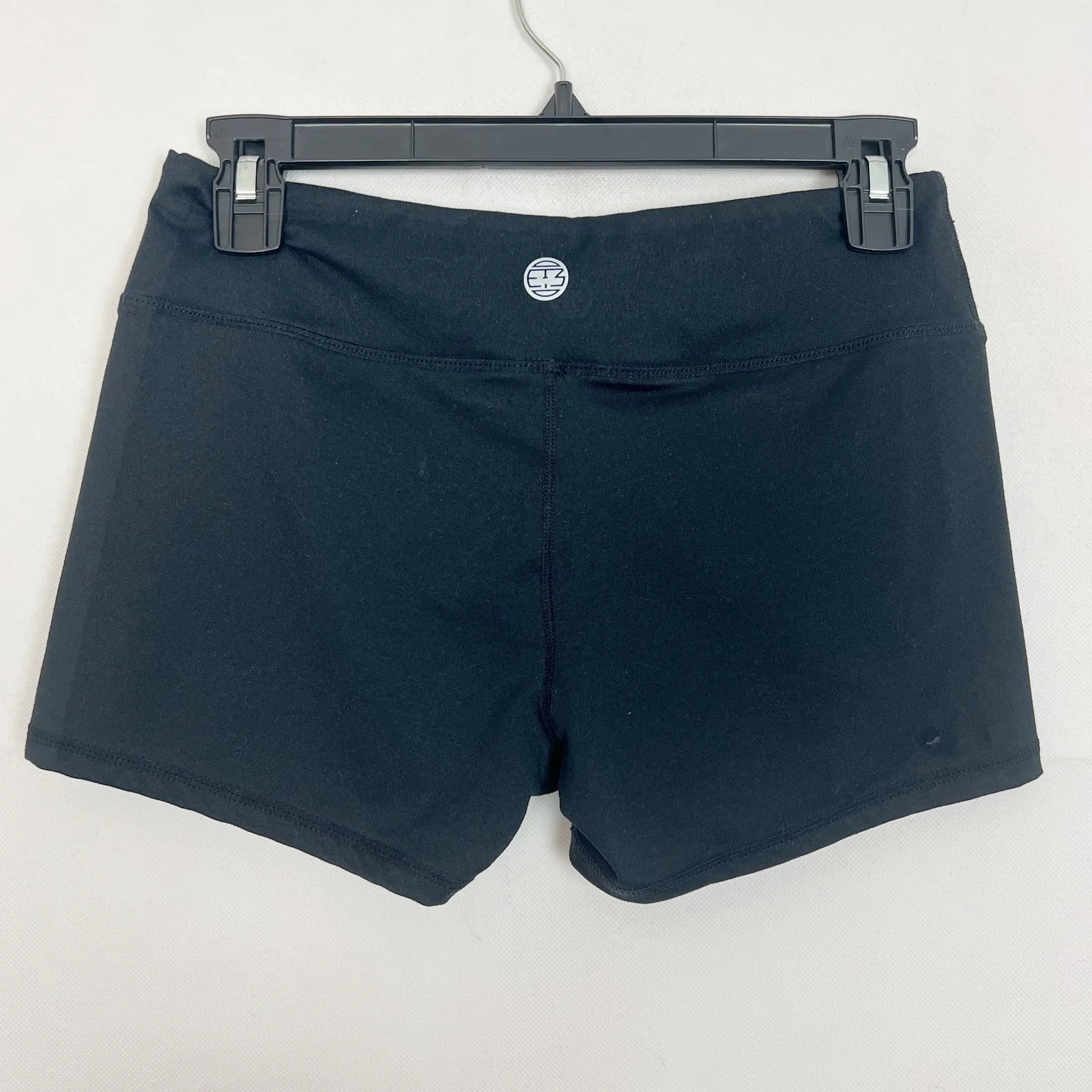 IAB MFG Women's Activewear/Yoga Black Shorts Size 8/M - Image 2