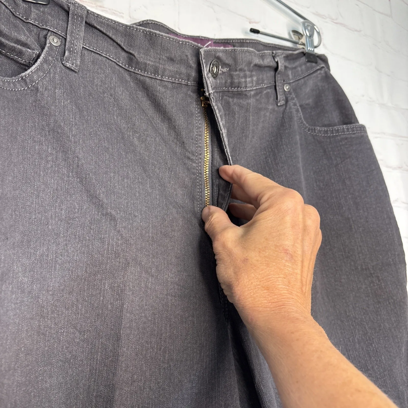 Gloria Vanderbilt Amanda Jeans 18W Grey High Rise Tapered Stretch Denim Pants‎ - Image 9