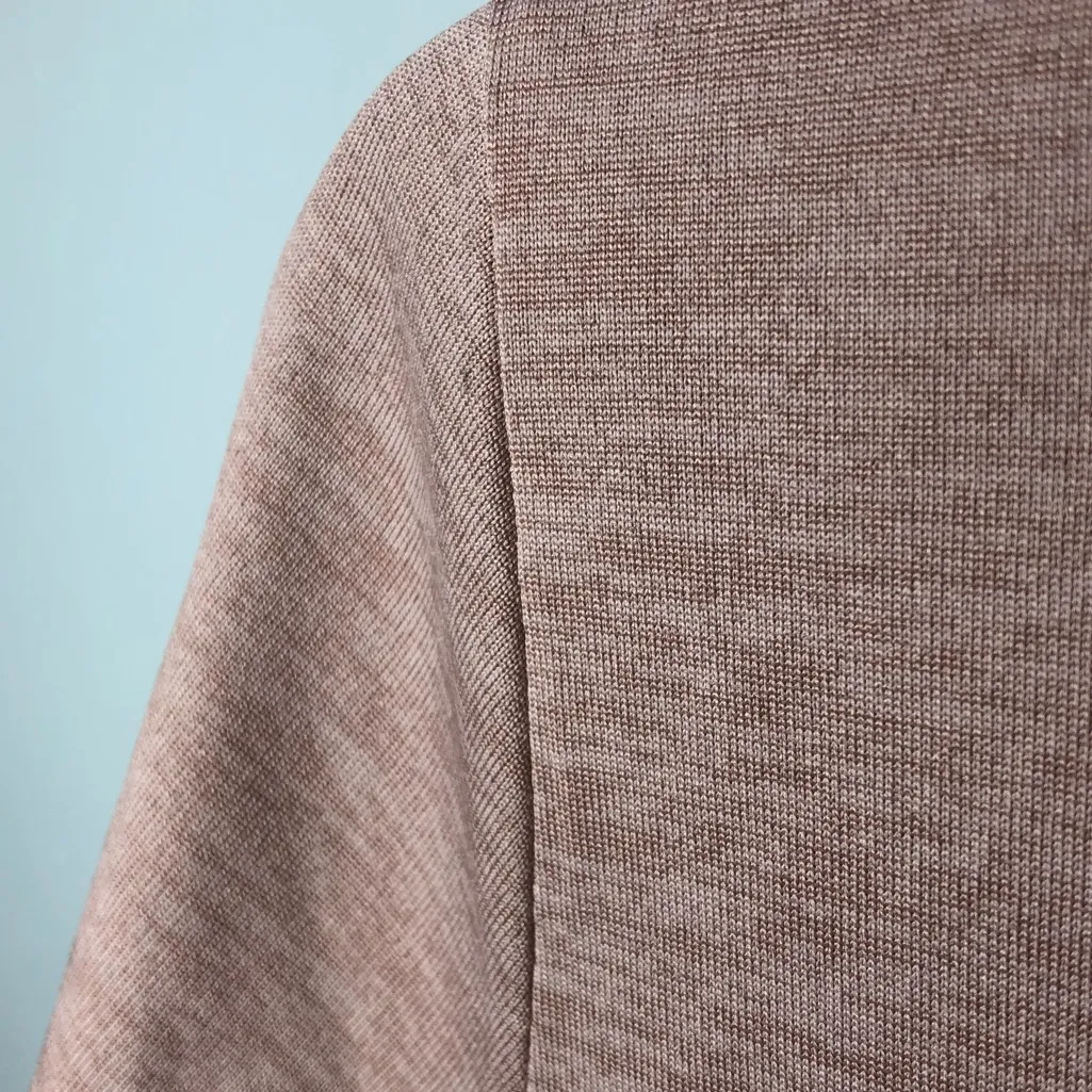 Under Armour Women’s Twisted Tech V-Neck Shirt - Image 3