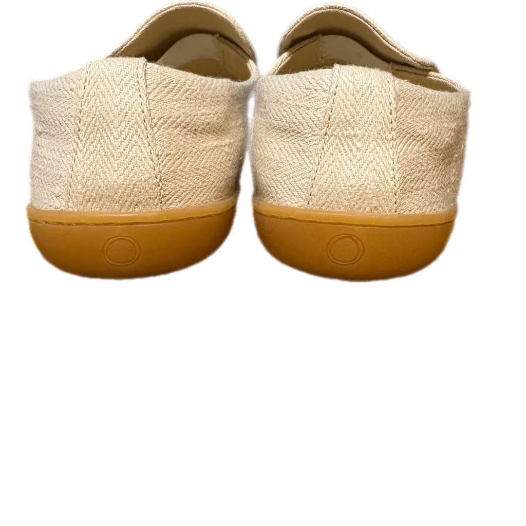 Mukishoes Elegant Cream Loafers for Women Size 8 - Image 5