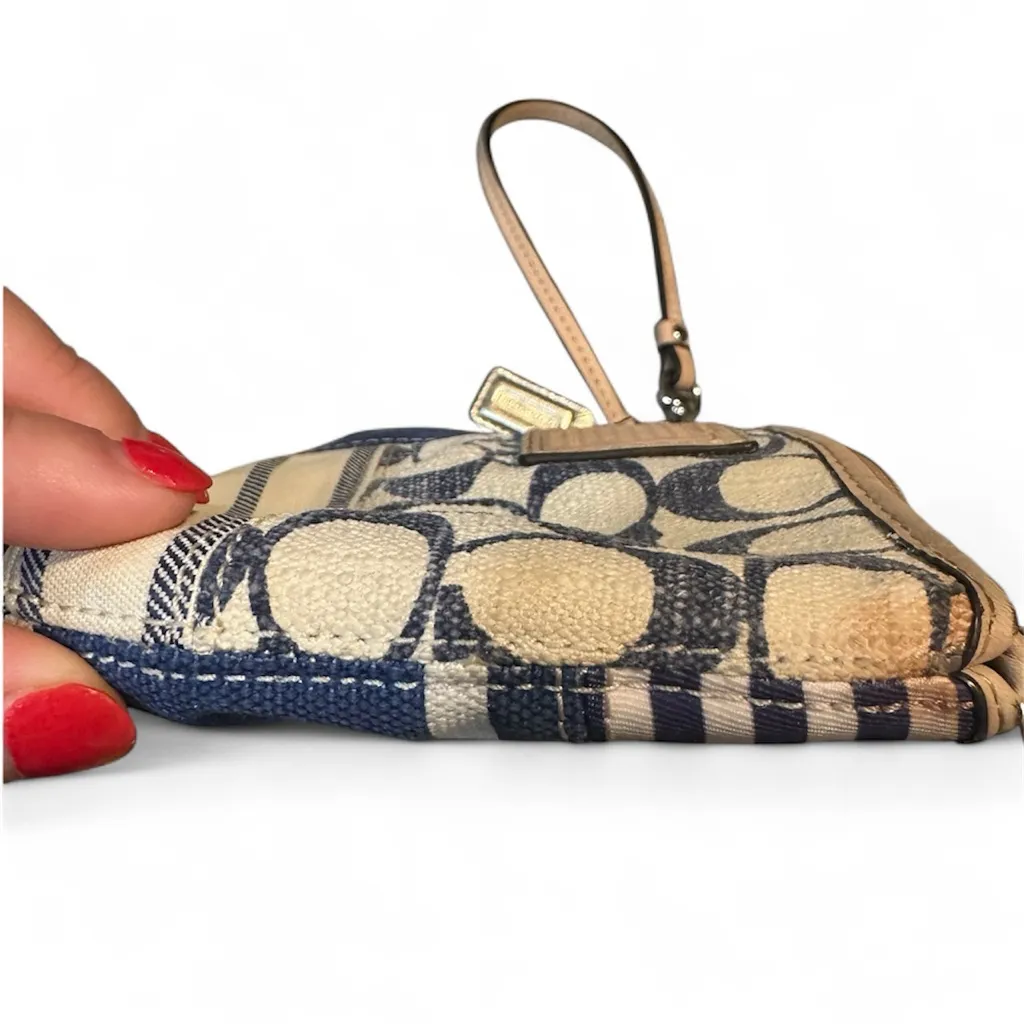 Vintage Coach Daisy Canvas Patchwork Wristlet Clutch Purse F49448 - Image 4