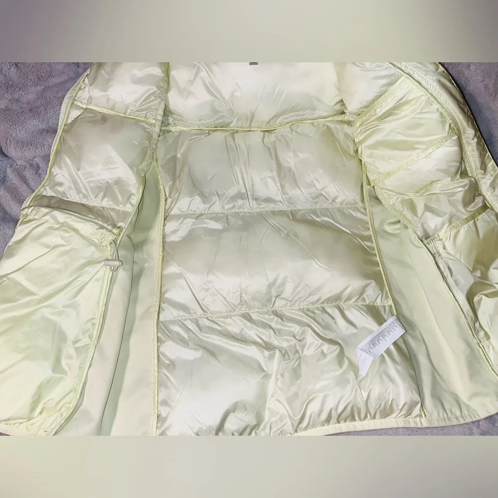 FABLETICS Pale Yellow Puffer Vest Sz S - Image 5