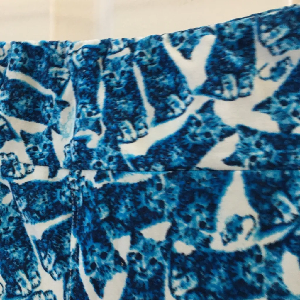 FINAL MARKDOWN Ladies tall and curvy lularoe leggings - Image 3