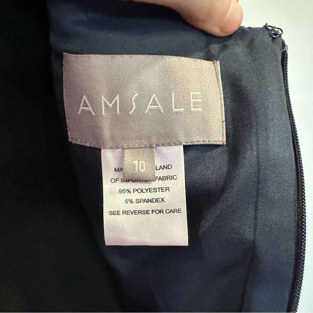 Amsale Eden Off The Shoulder Navy Floor Length Bridesmaids Dress Size 10 - Image 8