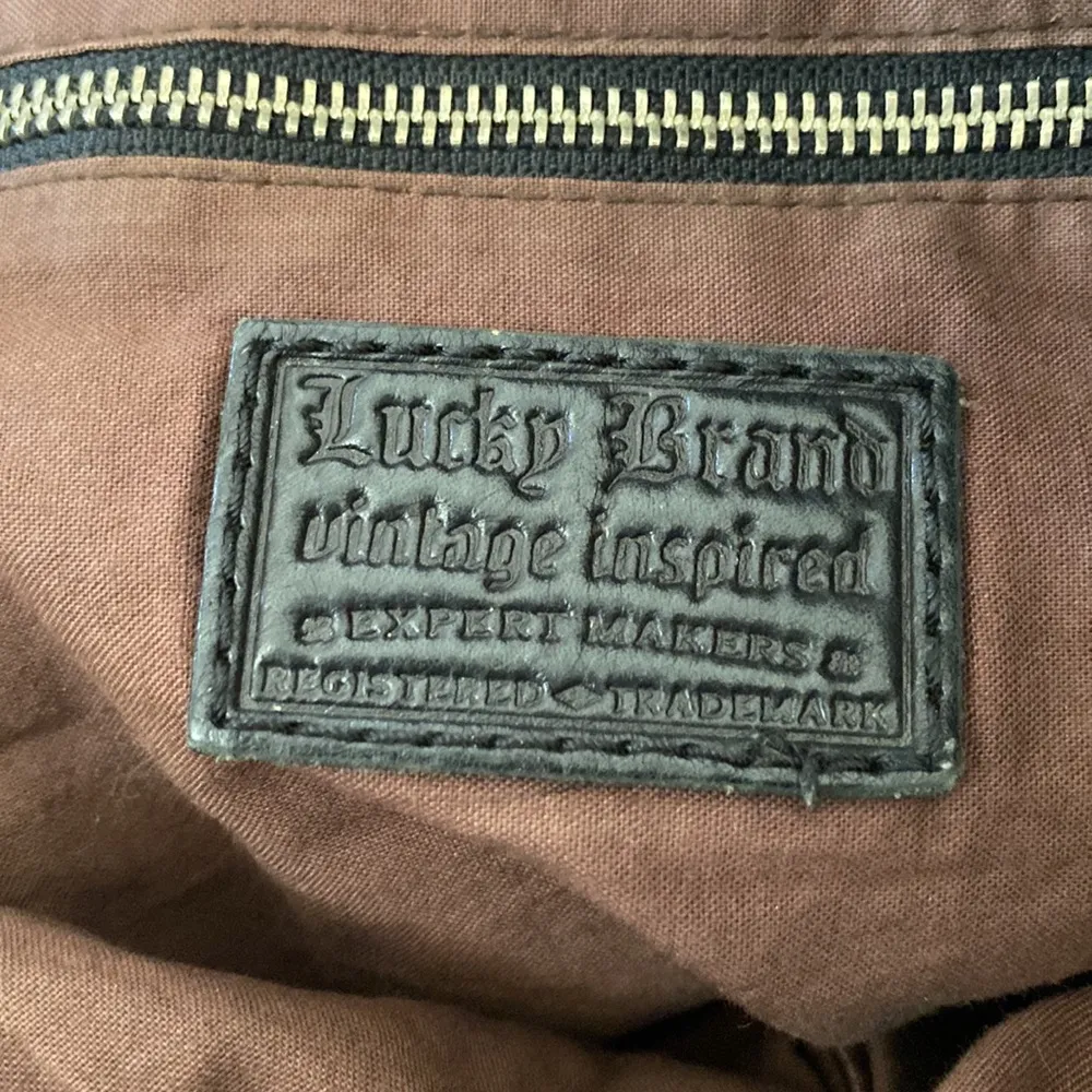 Lucky leather tote - Image 8
