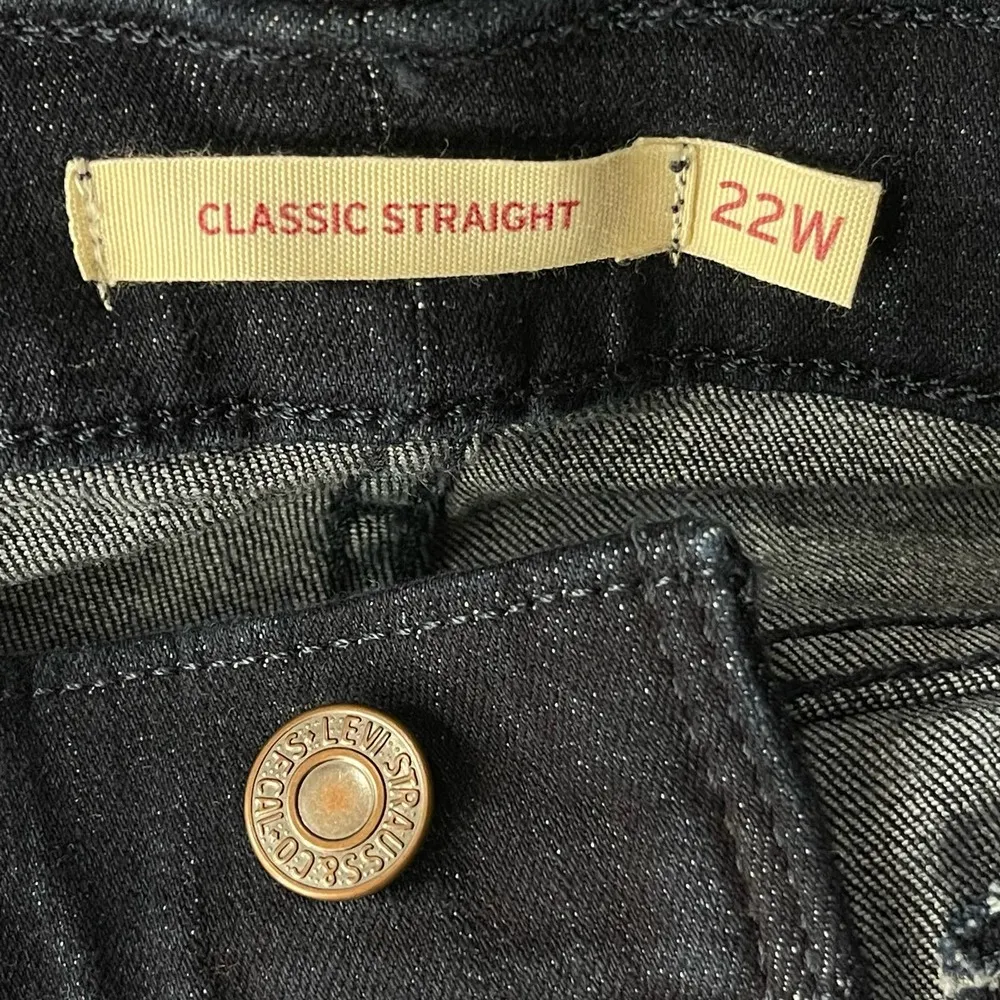 Levi’s Womens SZ 22W Classic Straight Jeans Mid-Rise Stretch Pockets Dark Wash - Image 8