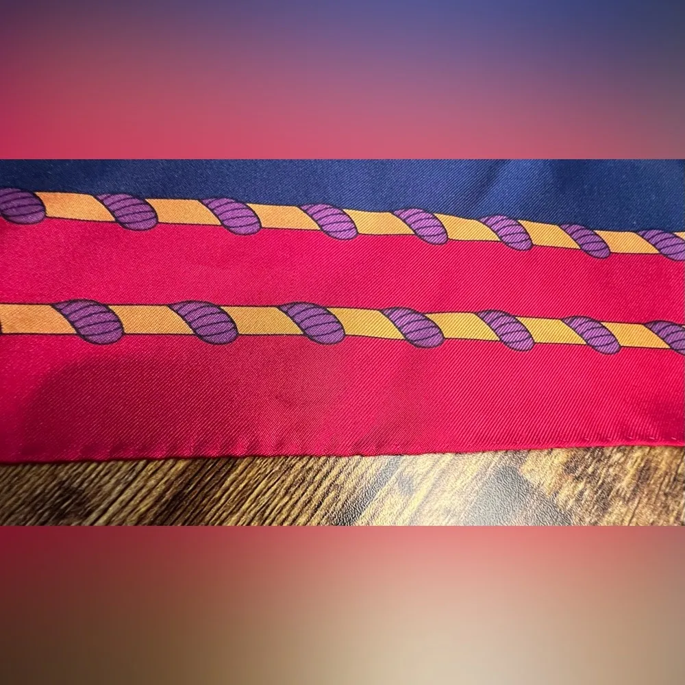 VINTAGE: Ginnie Johansen | ladies tassels & chains silk scarf. - Image 9