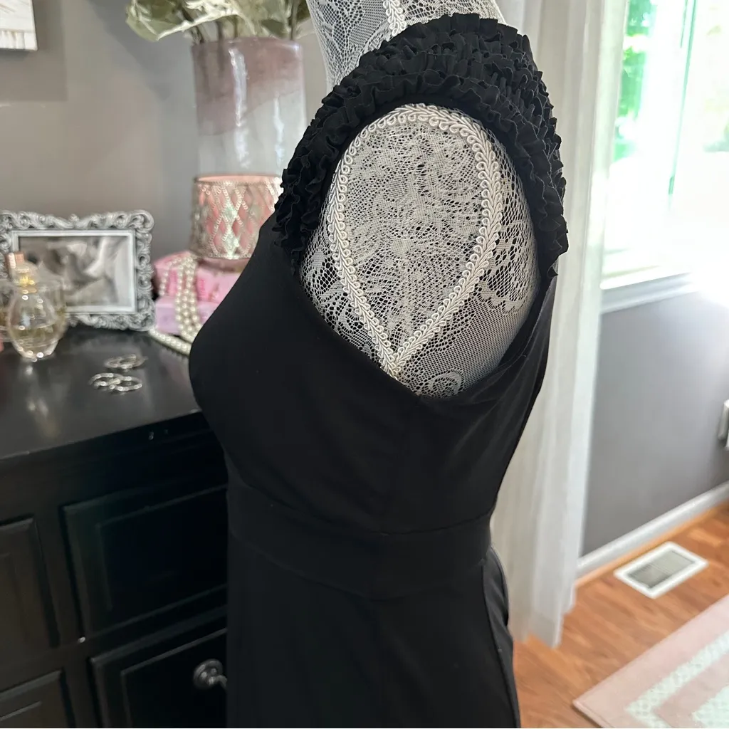 Saint Tropez West Black Ruffle Sleeve Sheath Size 8 Minimalist Quiet Luxury LBD - Image 6