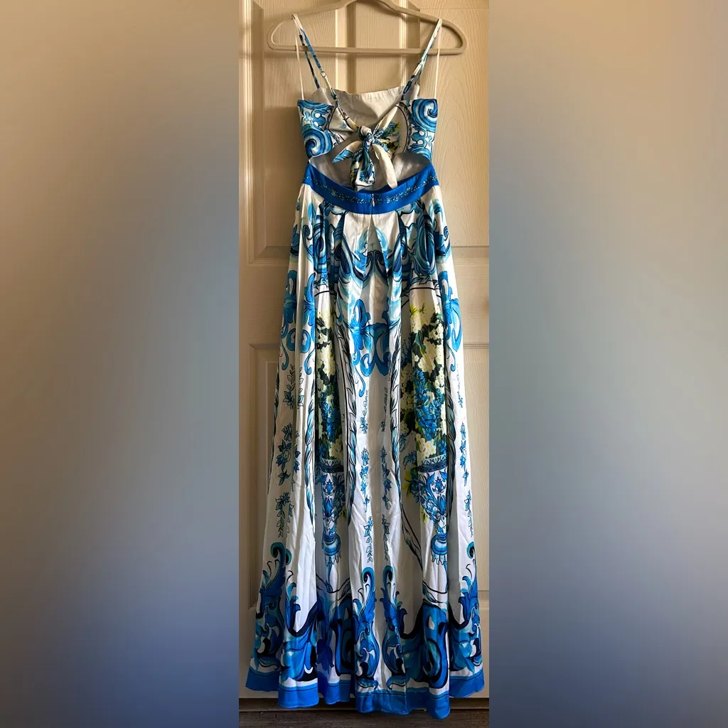 LATISTE Women’s Open Tie Back Blue‎ White Floral Print Maxi Dress Size Small - Image 13