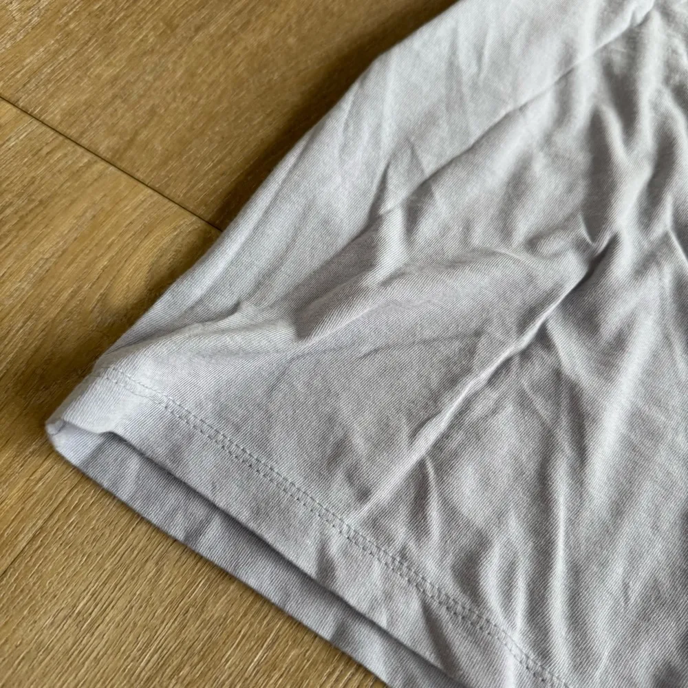 Madewell Softfade Cotton Boxy Crop Tee in Soft Blue - Image 4