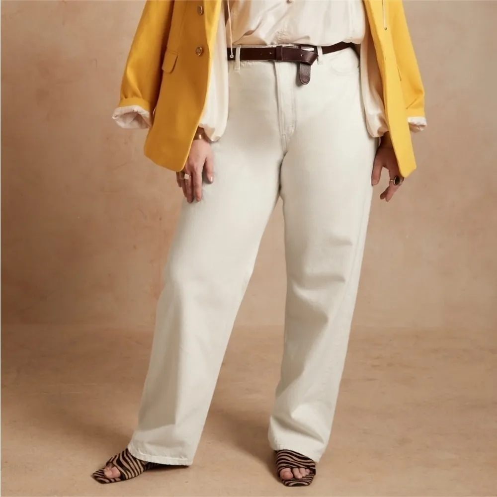 BANANA REPUBLIC Mid Rise Loose Fit High Rise Stovepipe Ivory Jeans Size 33 NEW - Image 2
