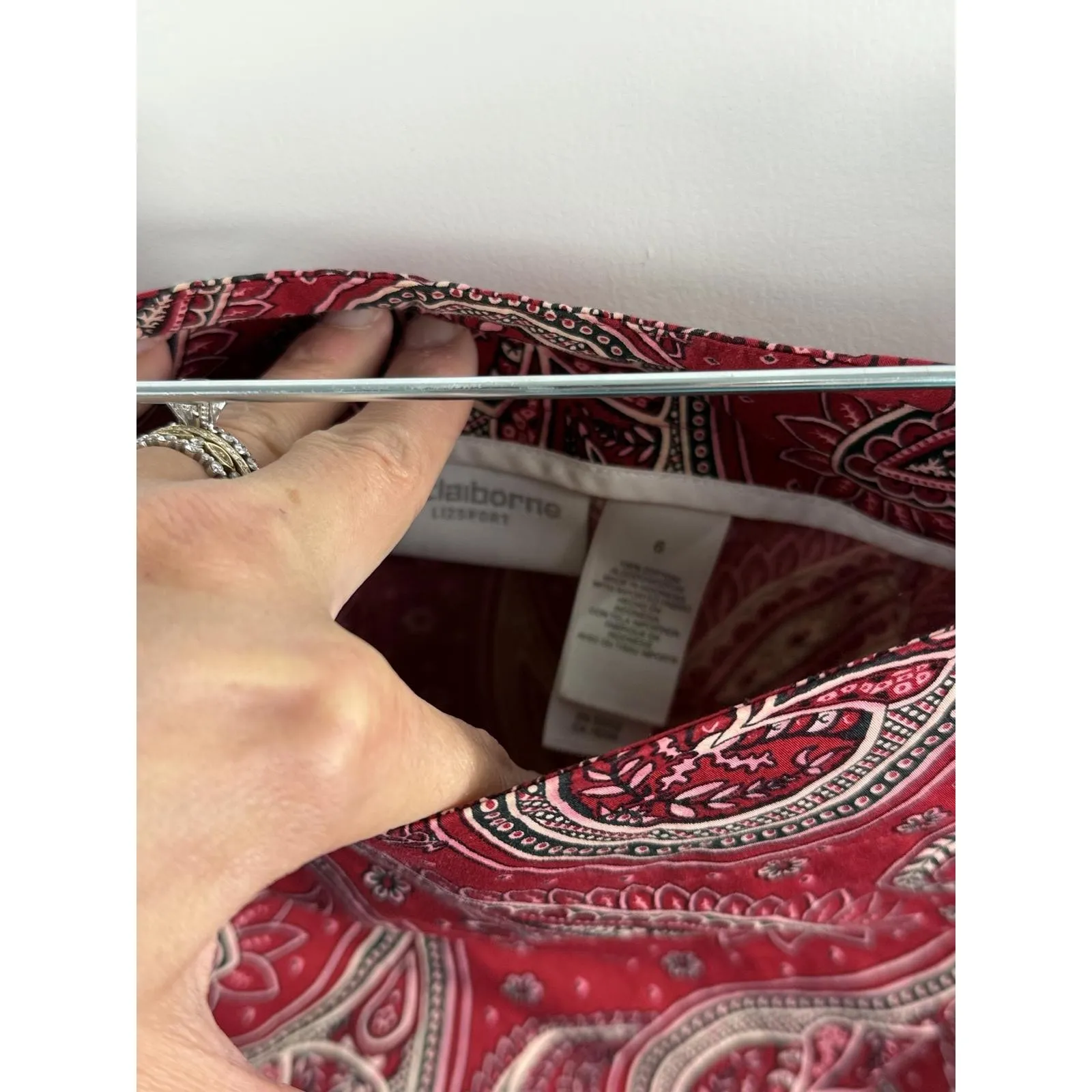 Beautiful Liz Claiborne Skirt Size 6 - Image 4