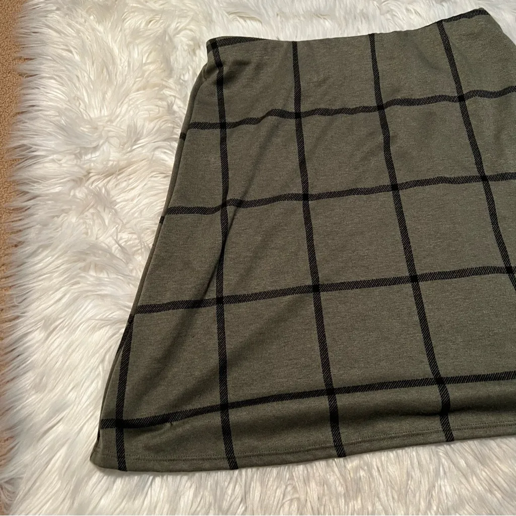 Renee C Stitch Fix Zuma Knit Skirt Olive Green Black Plaid L Size L - Image 7