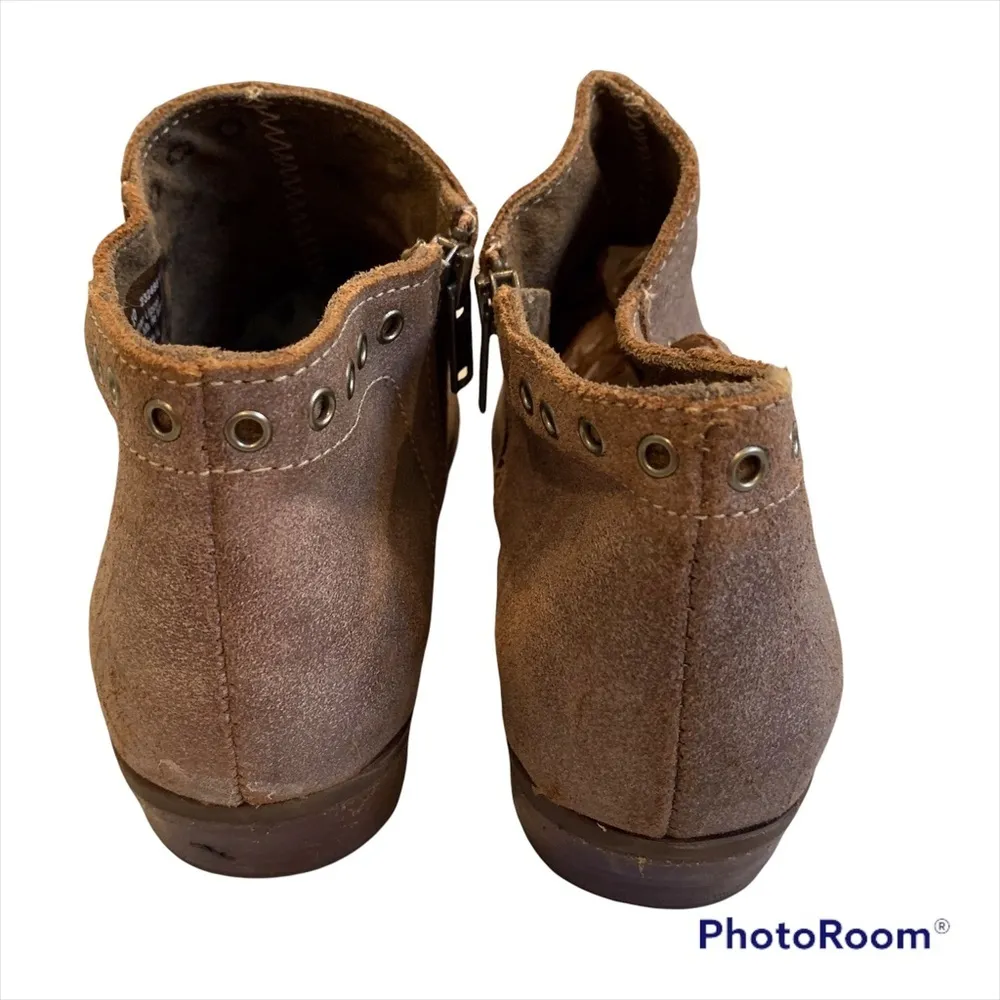 Minnetonka Brenna Boot in Vintage Brown - Image 10