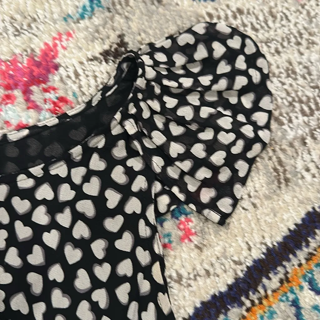 GERARD DAREL BLACK WHITE HEART RUFFLE SHORT SLEEVE PRINT DRESS 38 - Image 5