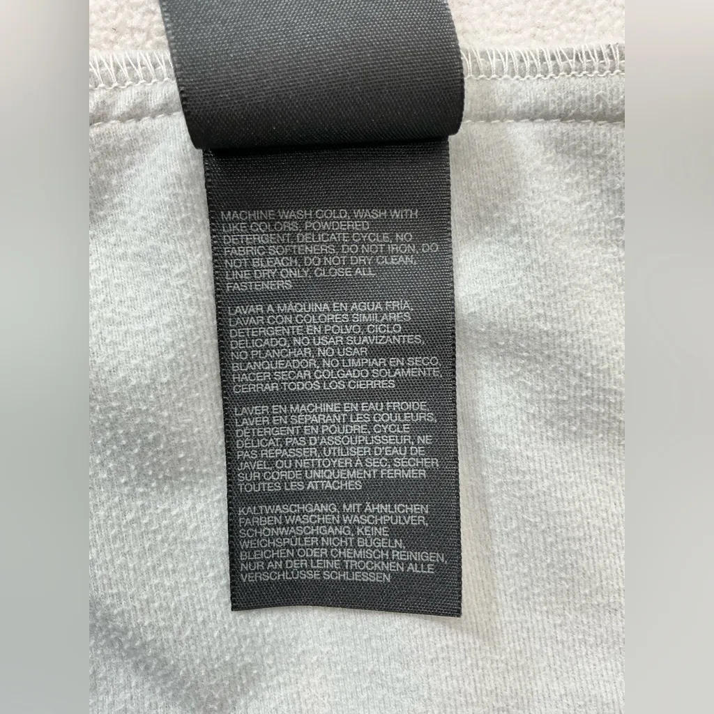 Marmot  hooded jacket 🔥🔥🔥 - Image 10