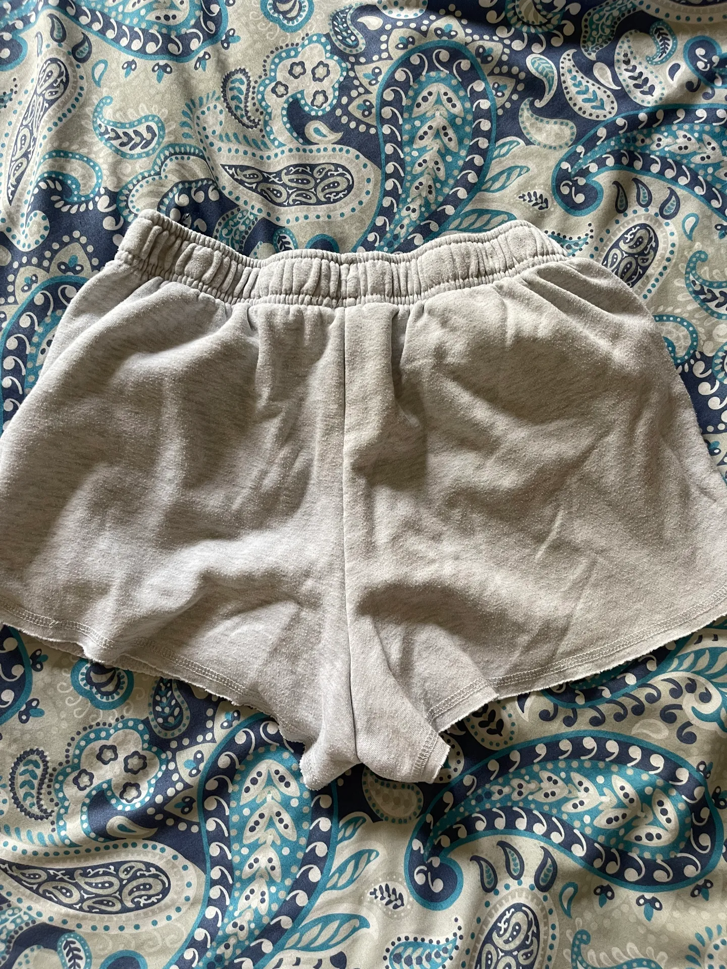 Sweatpants Shorts Gray Size M - Image 2