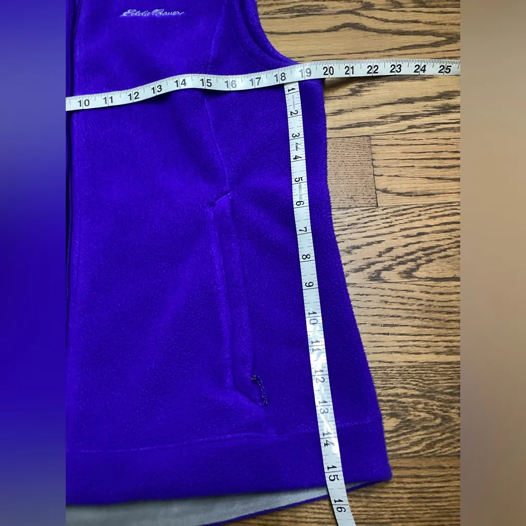 Eddie Bauer fleece vest. Purple. Size Large - Image 3