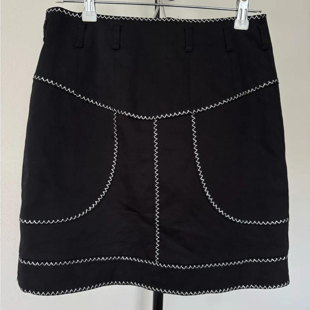 Per Se Black Pencil Skirt With Silver Accents‎ And Mirror-Like Buttons Size 4 - Image 5