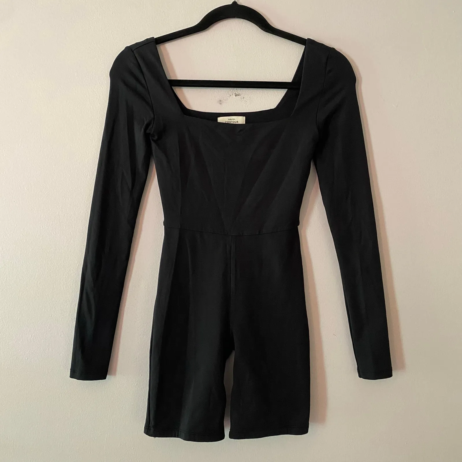Aritzia Babaton Contour Black Long Sleeve One Piece Romper Active Women size XS - Image 2