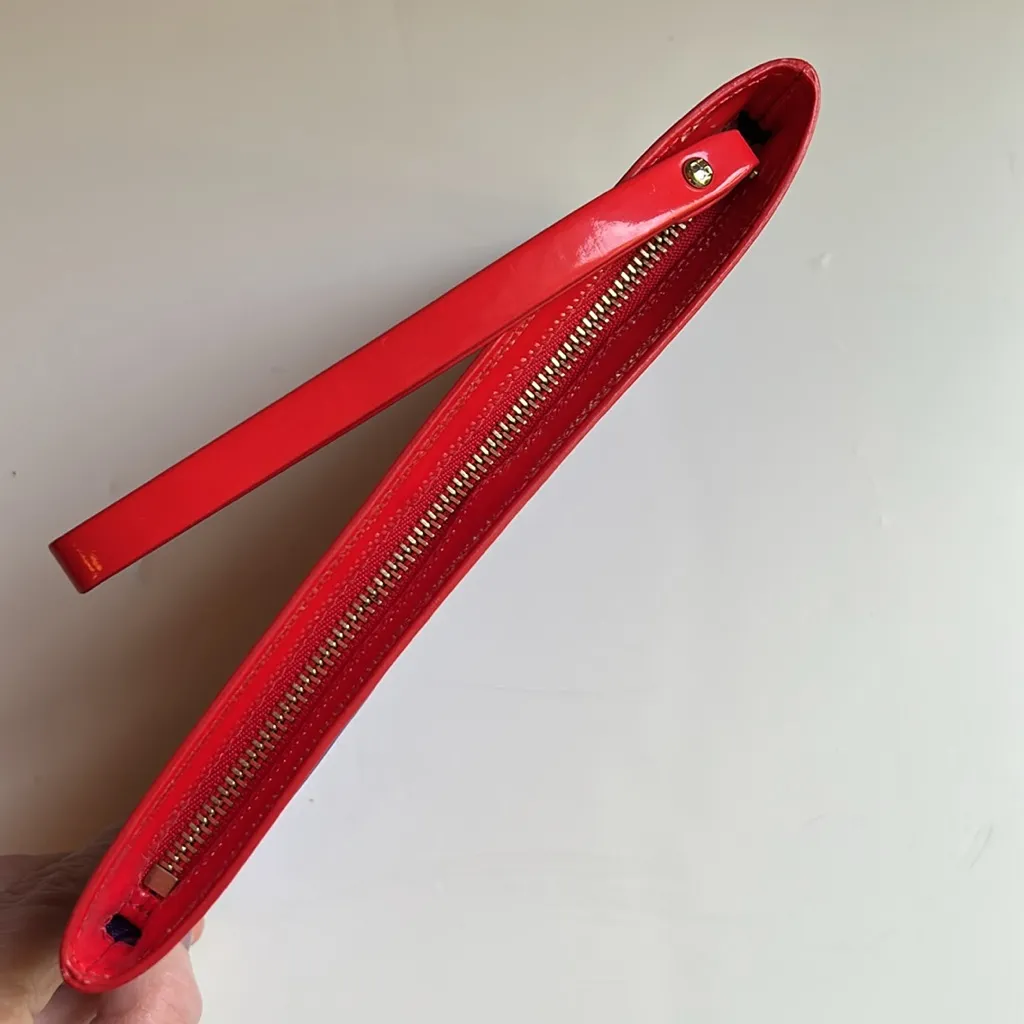 Kate Spade Chrissy wristlet wallet purple nylon with red patent trim and logo - Image 5