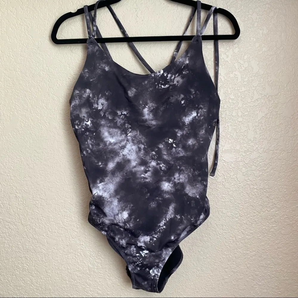 Athleta  Keyhole One‎ Piece Swimsuit, Medium bikini gray - Image 3
