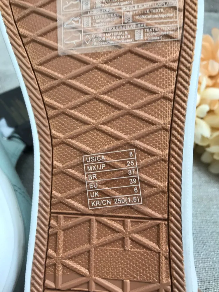 Low Top Canvas Sneakers - Image 8