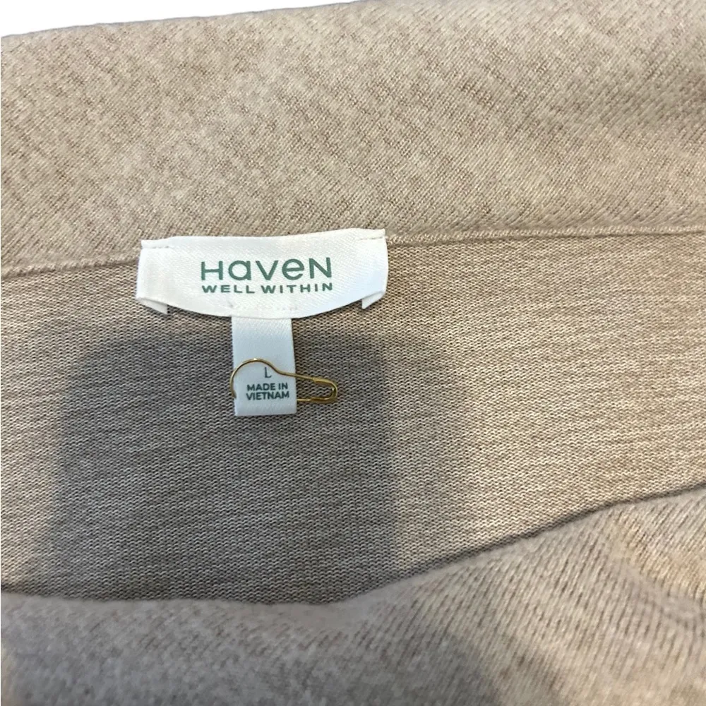 Haven beige long sleeve cowl neck sweater size large - Image 2