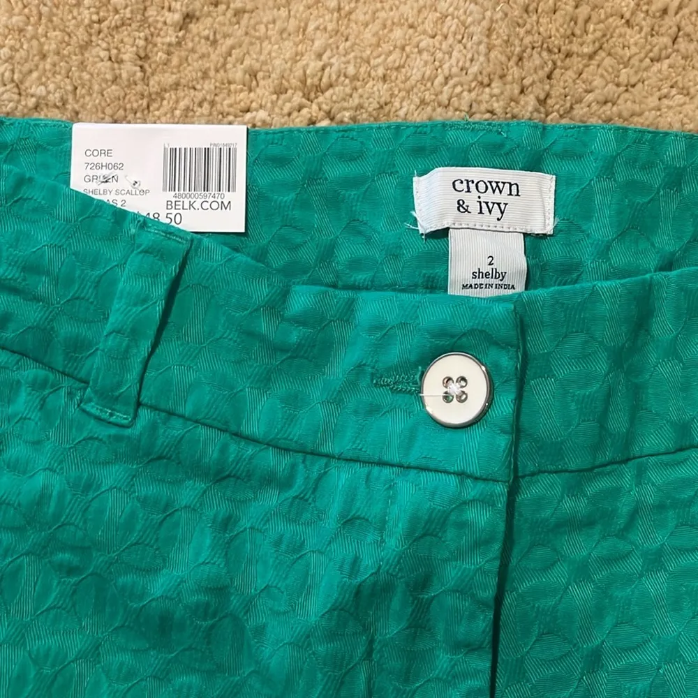 Crown & Ivy shorts - Image 3