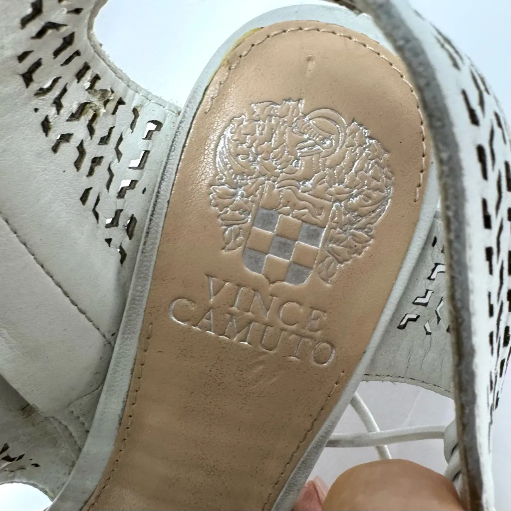 VINCE CAMUTO white mesh / cutout peep toe sandals, size 8 - Image 12