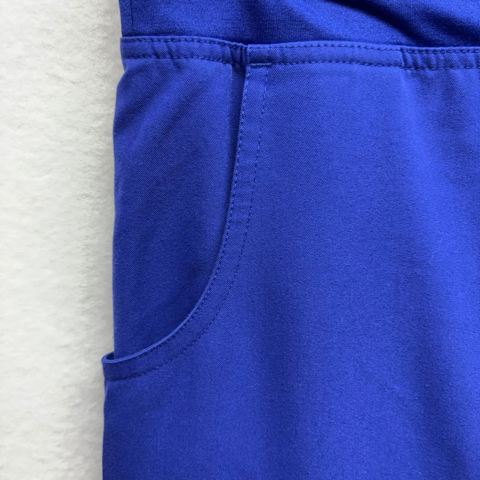 FIGS Women's Scrub Pants‎ Cobalt Blue Drawstring Waist Cargo Pocket Comfort - Image 3