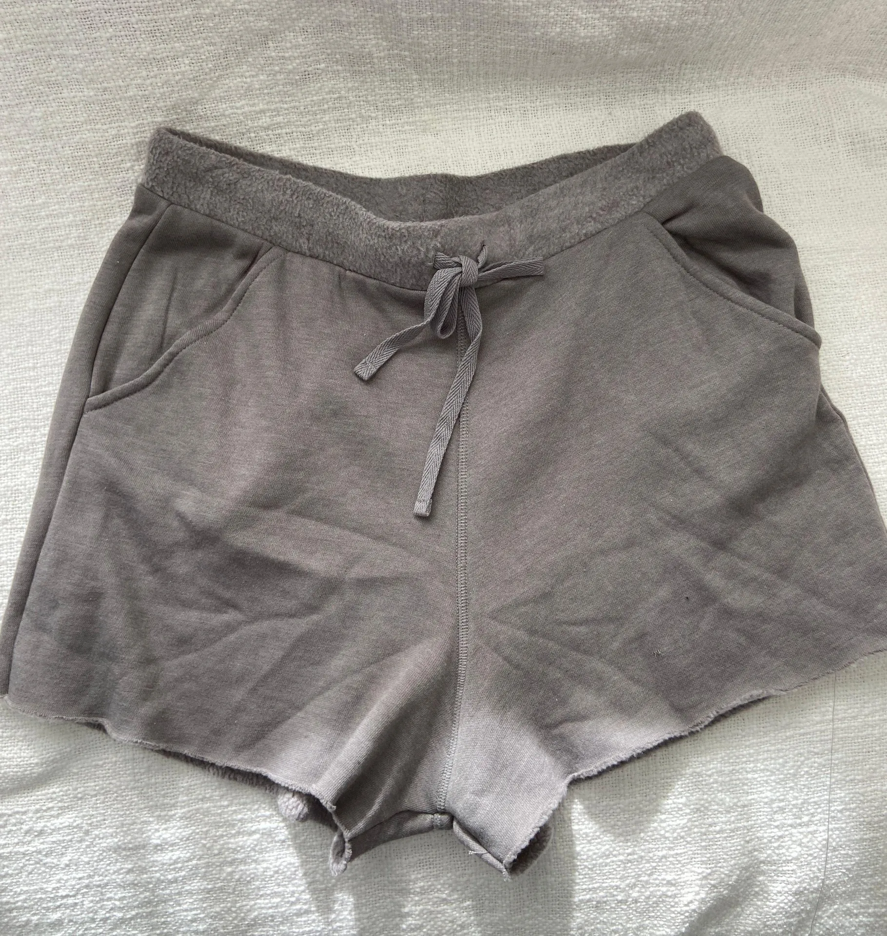 Kelly Fleece Shorts Gray Size L - Image 2