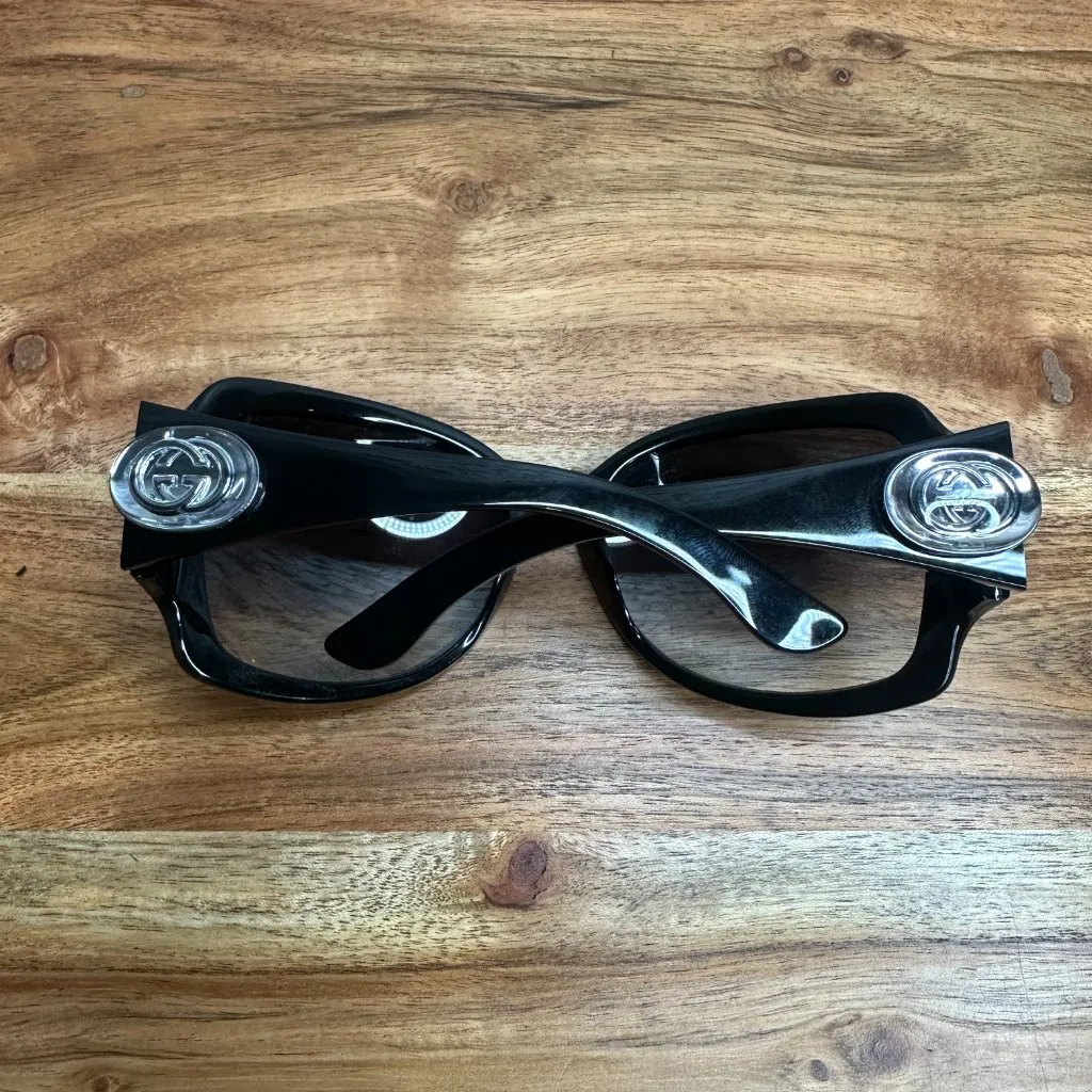 EUC Gucci Silver GG Sunglasses Leather Case Included Cloth & Bag O/S (2938/N/S) - Image 9