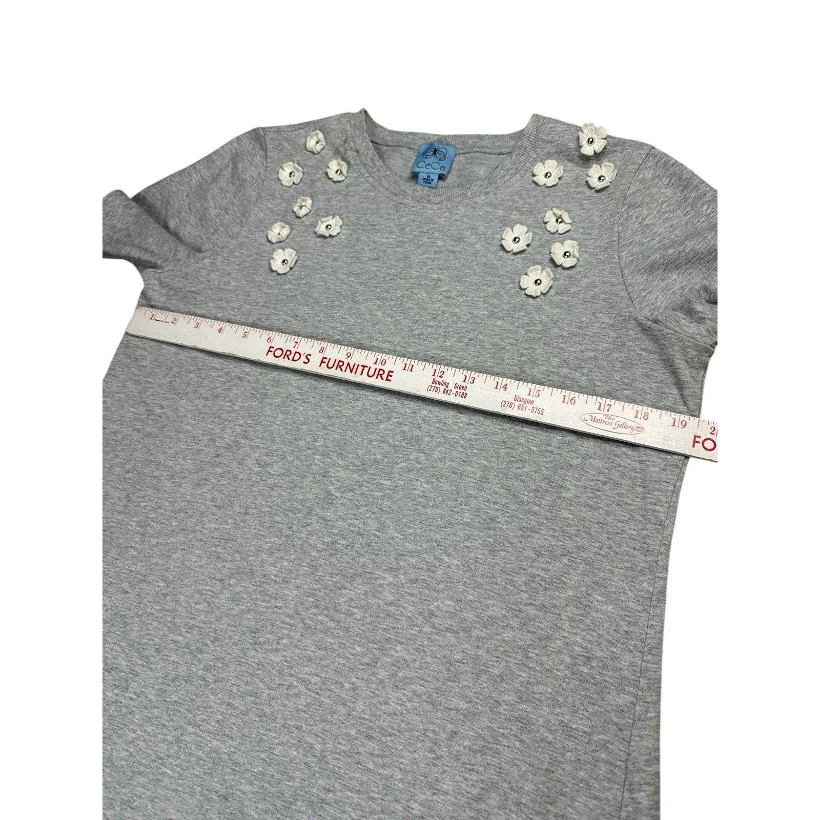Cece Gray Floral Appliqué T-shirt Dress With Ruffle Medium Crewneck Short Sleeve - Image 6