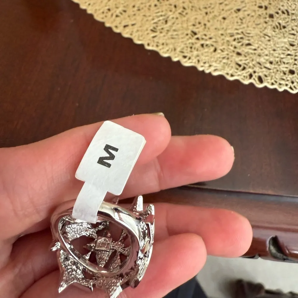 New Silver Tone Star Ring Size 6.25 - Image 4