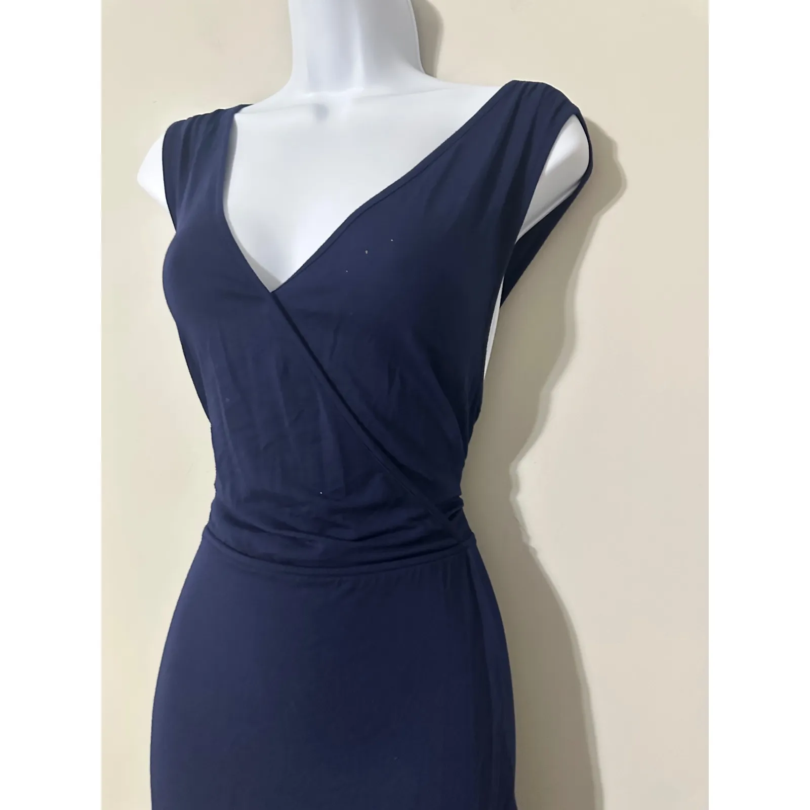 TART Collections Navy Blue Sleeveless Wrap Style V Neck Midi Dress Size‎ L Size L - Image 2