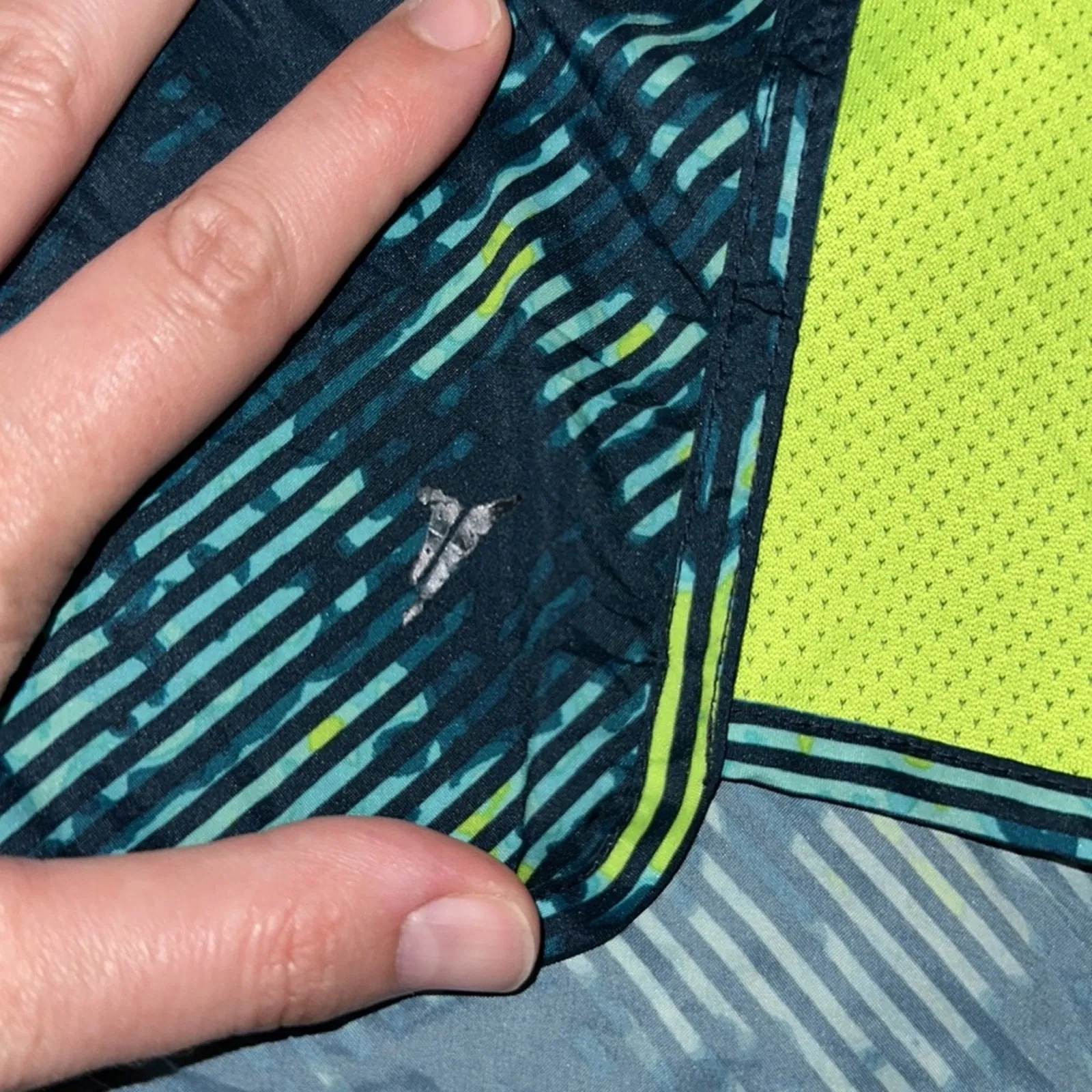 Old Navy Active Women’s Athletic Shorts Size‎ Medium - Image 2