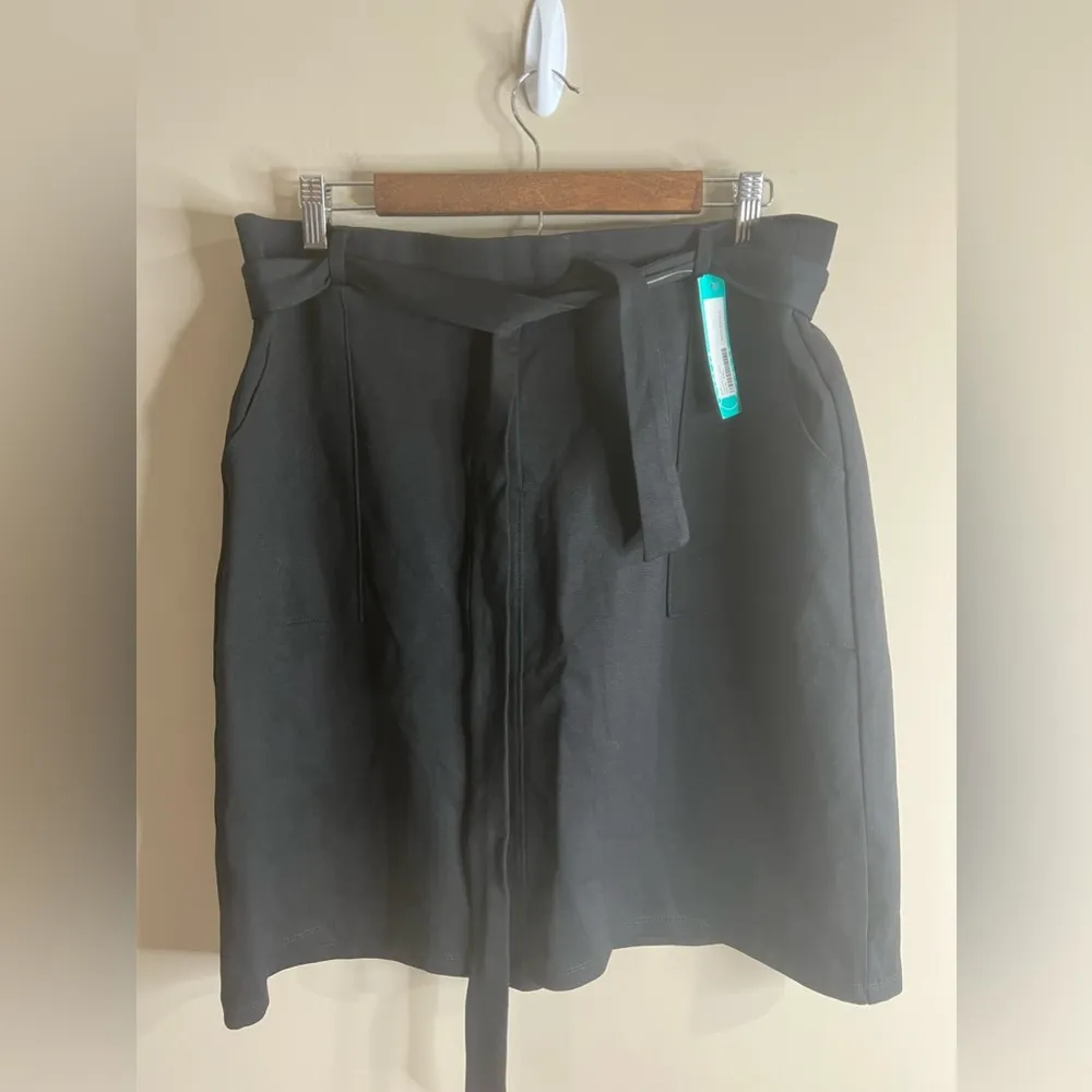 NWT gilli black knit skirt with belt XXL - Image 2