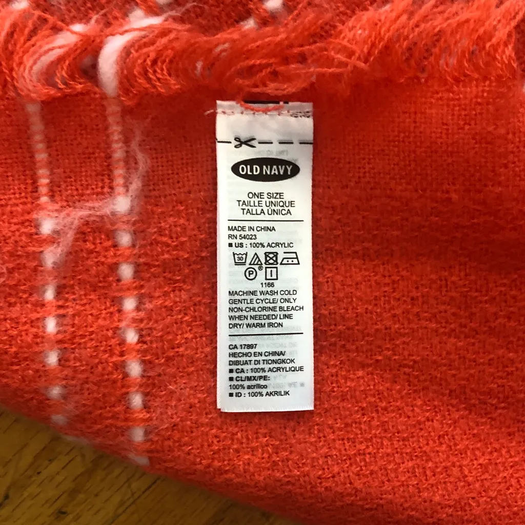 Old Navy Orange and White oversized scarf - Image 2
