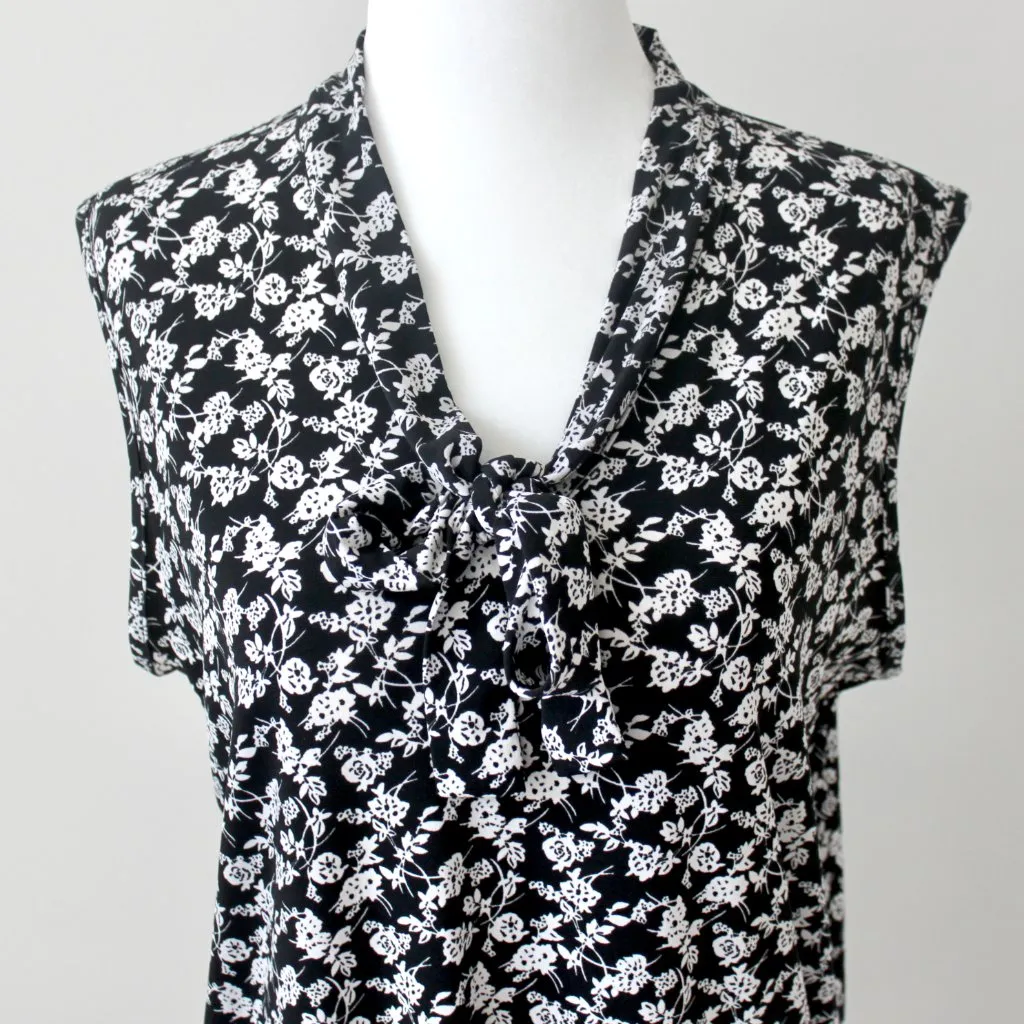 Jones New York Signature Black White Floral Sleeveless Bow Neck Blouse Medium - Image 2