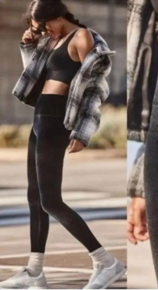 Beyond Yoga Velvet Legging in Black Size XS - Image 10