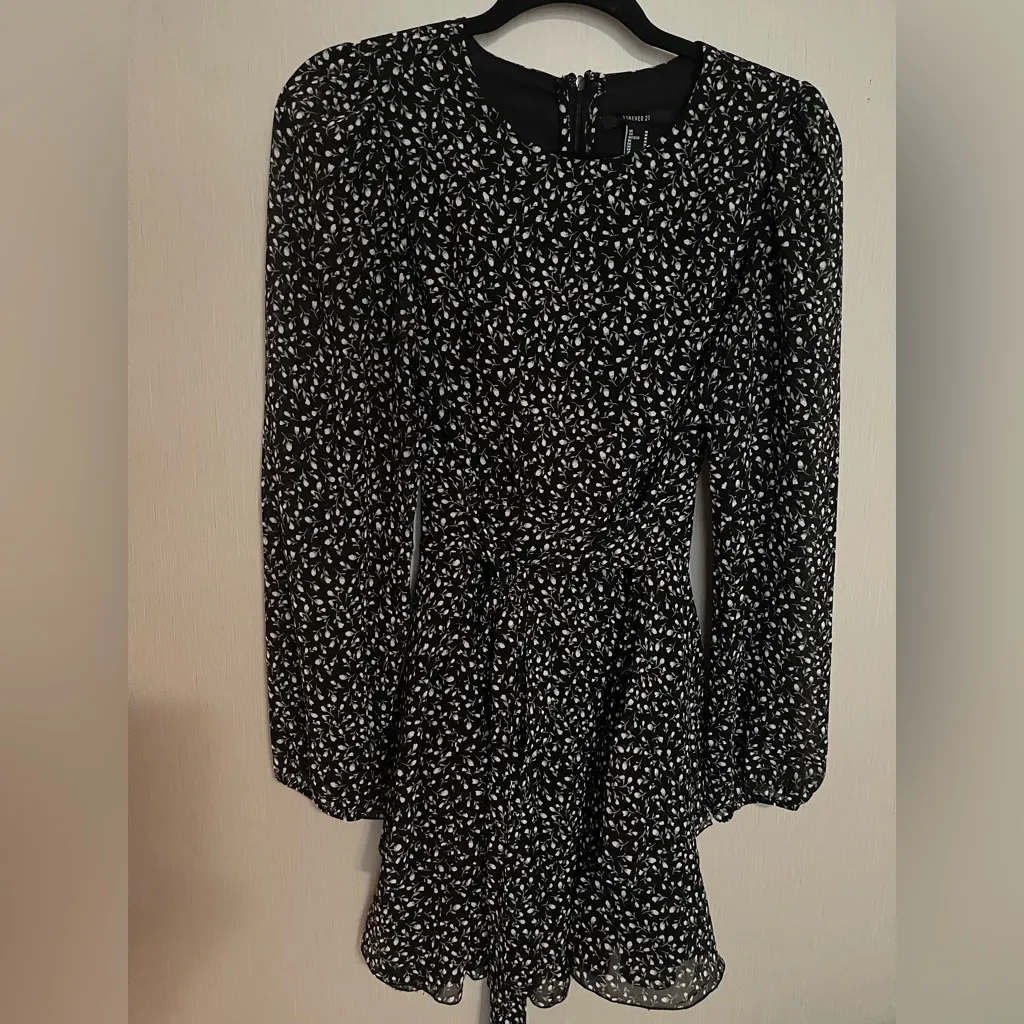 BUNDLE medium boho floral dresses - Image 3